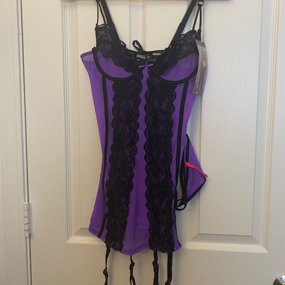 *NEW* Seven ‘til Midnight chemise & thong set - Picture 1 of 6